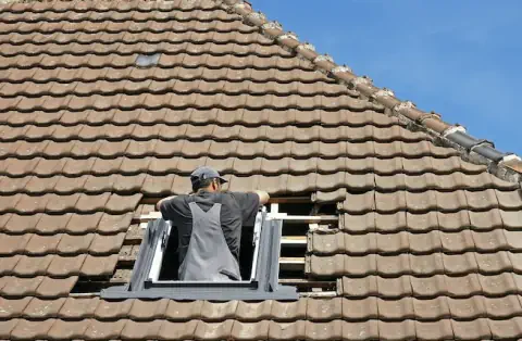 Pose de velux - Saint-Laurent-les-Tours